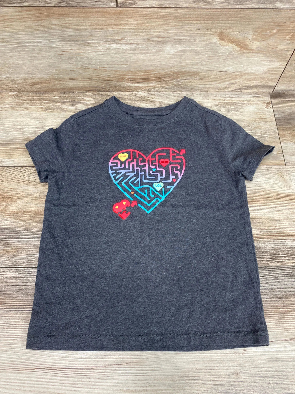 Cat & Jack Heart Maze Graphic Shirt Grey sz 4-5T