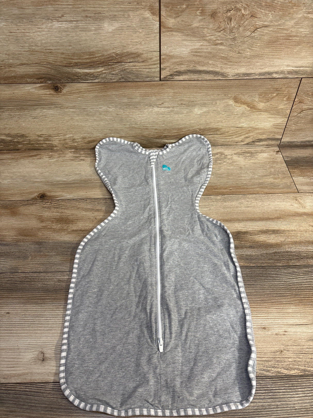 Love To Dream Swaddle Up Original Grey sz Medium/3-6m
