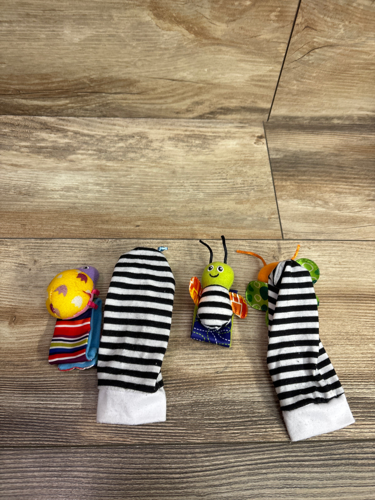 Lamaze Gardenbug Foot Finder & Wrist Rattle Set 4pc