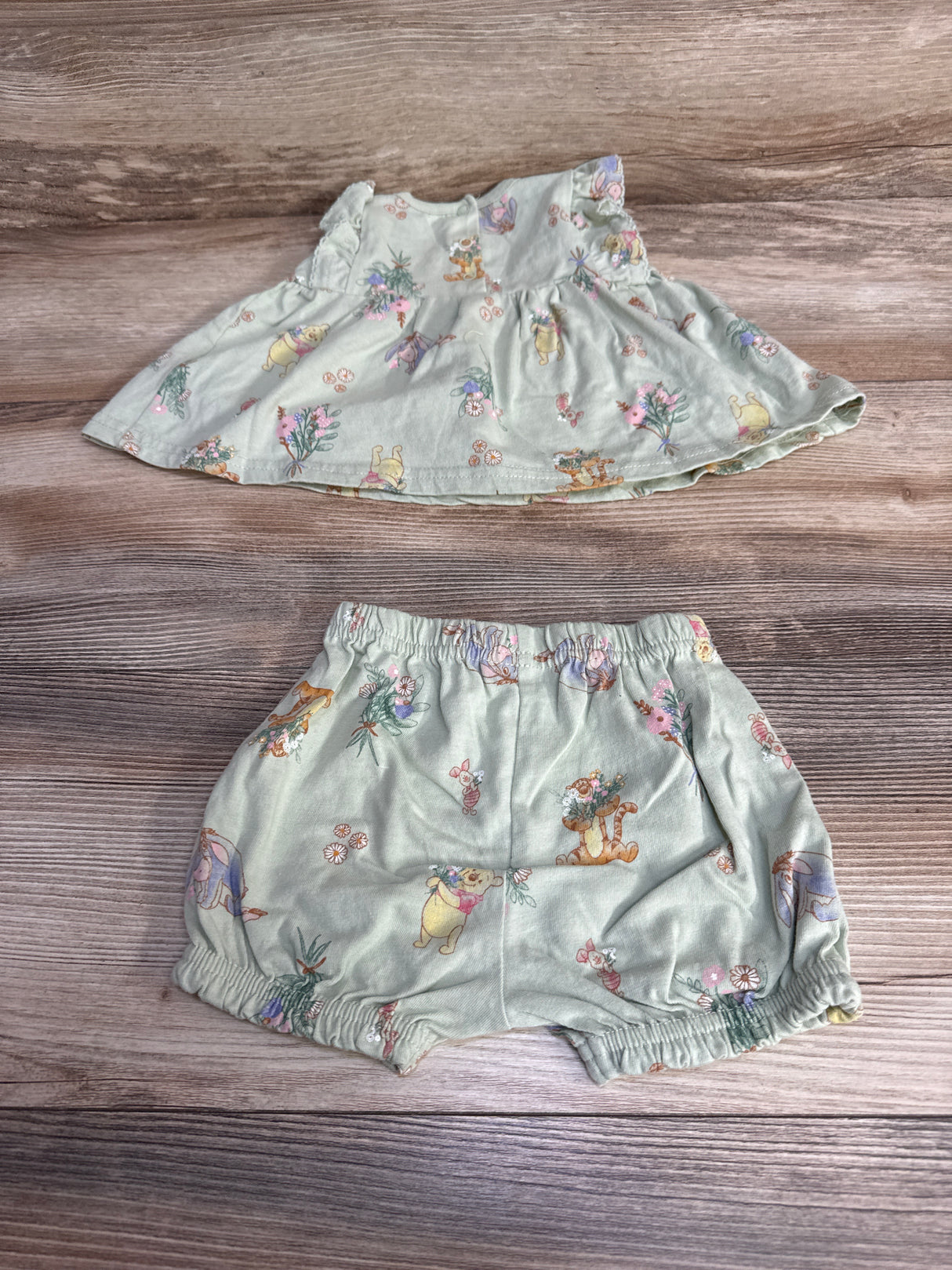 Disney Baby 2pc Winnie The Pooh Top & Shorts Green sz 3-6m