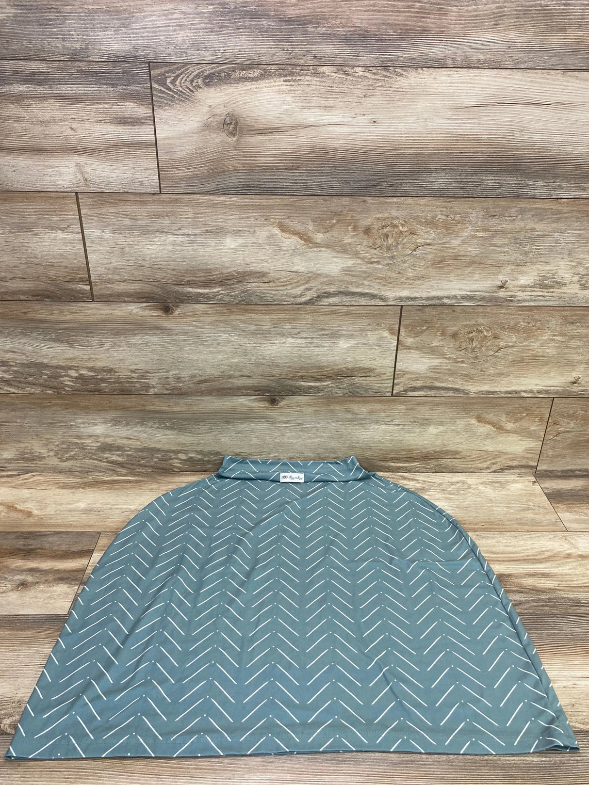 Itzy Ritzy Mom Boss 4-in-1 Nursing Cover in Sage