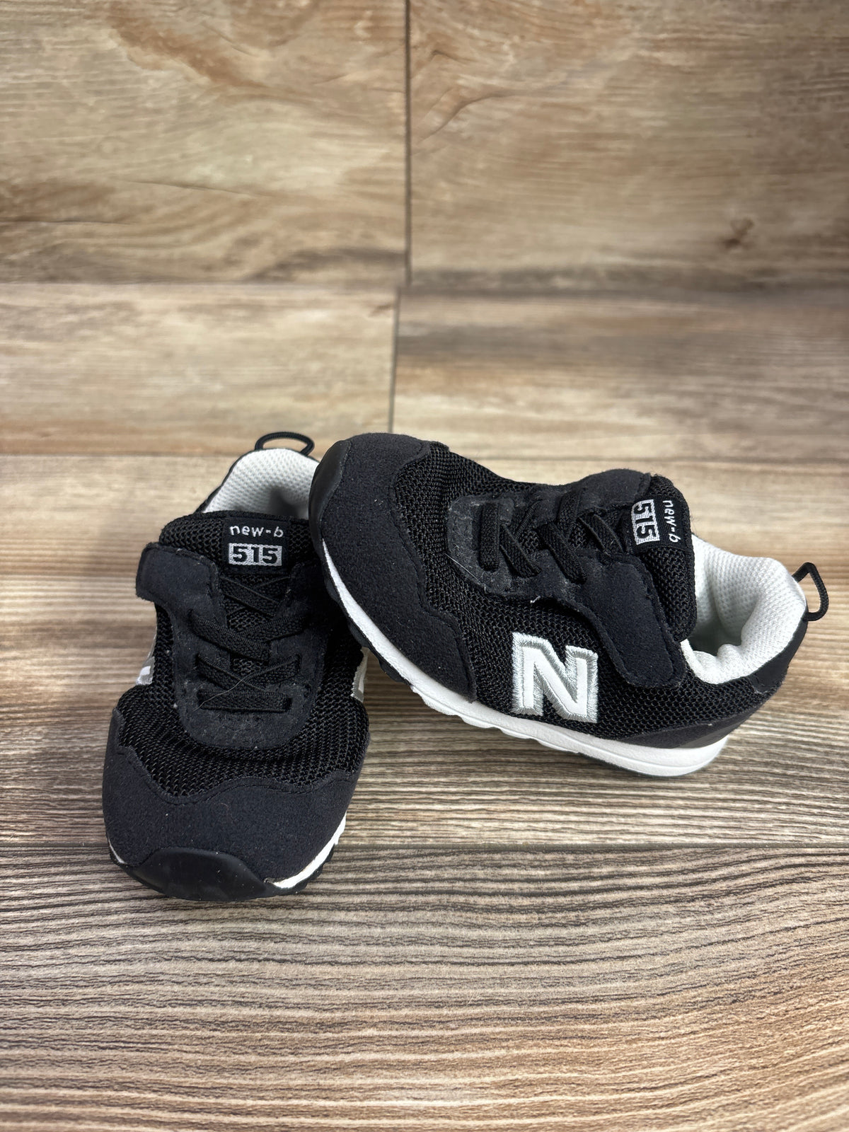 New Balance 515 Hook and Loop Sneakers sz 5c