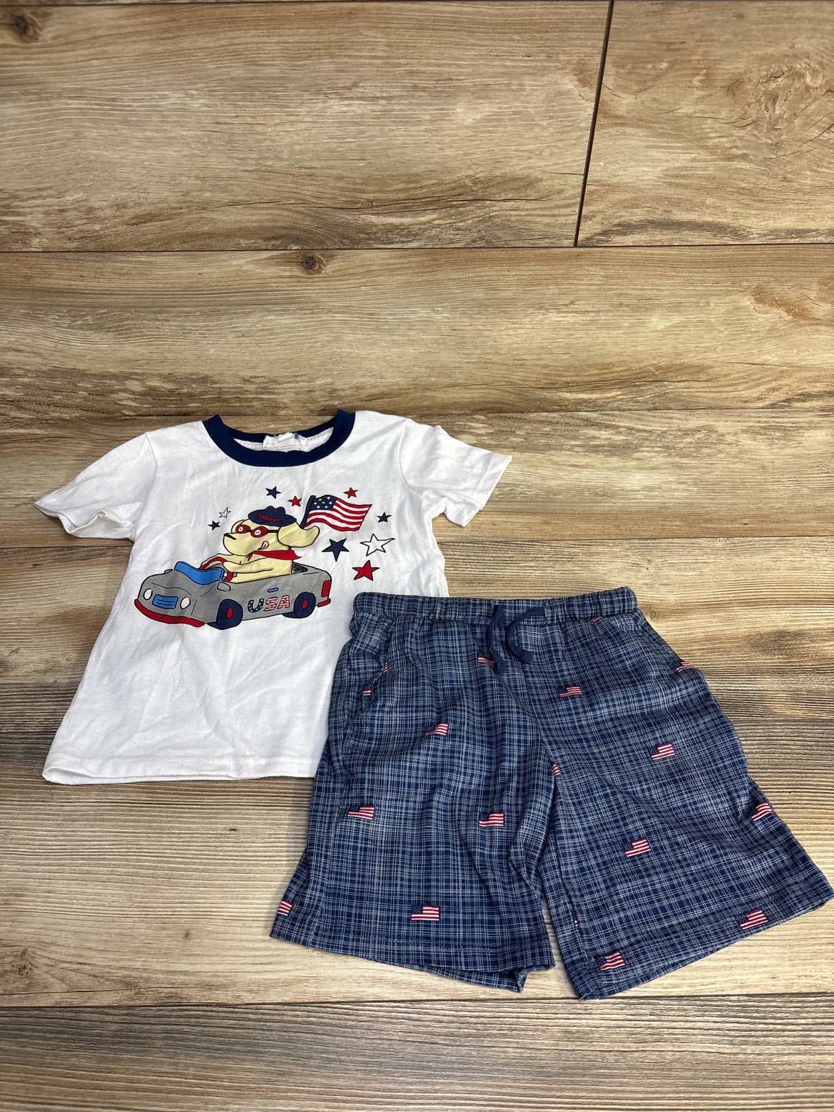 Stars & Stripes 2pc USA Shirt & Shorts White sz 3T