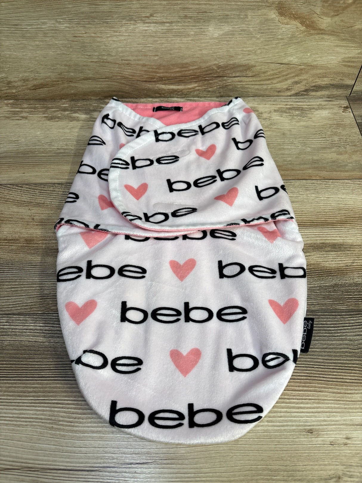 Bebe Baby Logo Plush Swaddle Wrap Pink sz 0-3m
