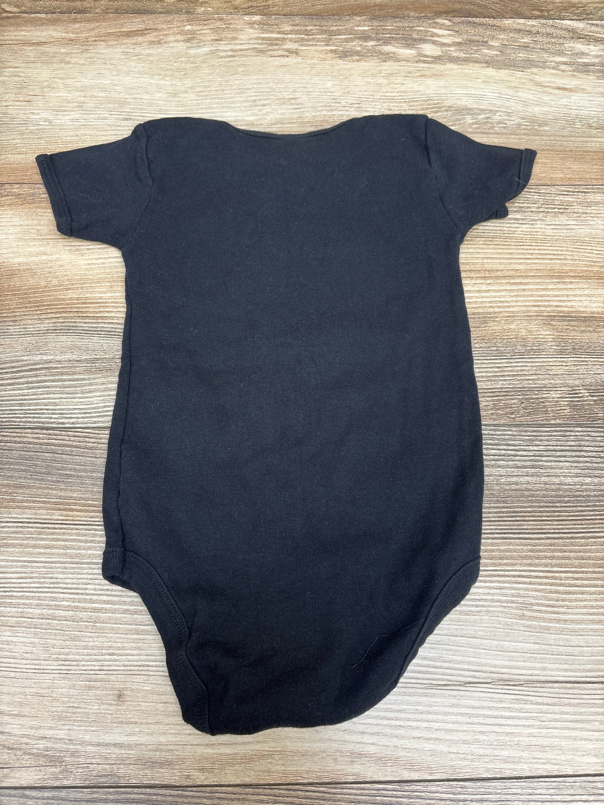 Gildan 'Die Hard is a Christmas Movie' Bodysuit Black sz 12-18m