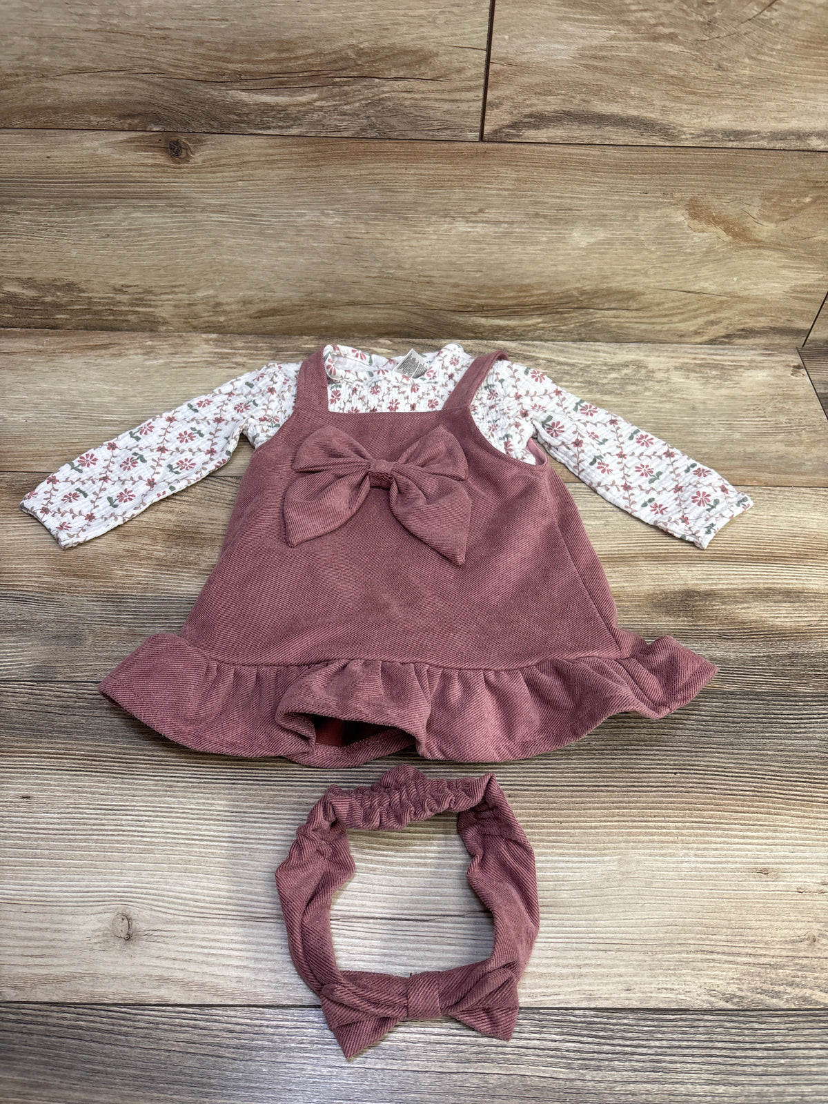 Daisy Fuentes 3pc Smocked Bodysuit, Skirtall, & Headband Set White sz 18m