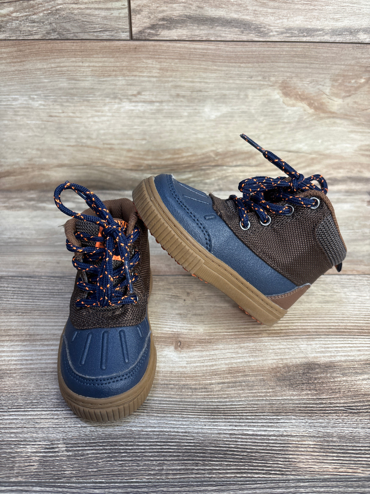 Oshkosh Grayson-B Mid Top Sneakers Brown sz 6c