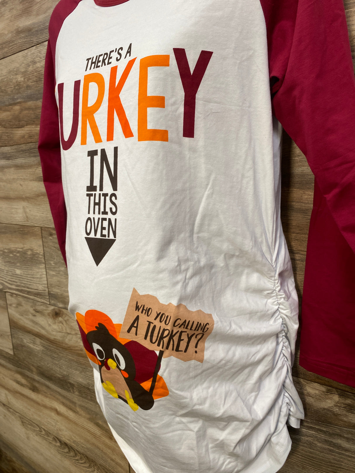 Maternity There Is A Turkey In The Oven Shirt Burgundy sz Medium