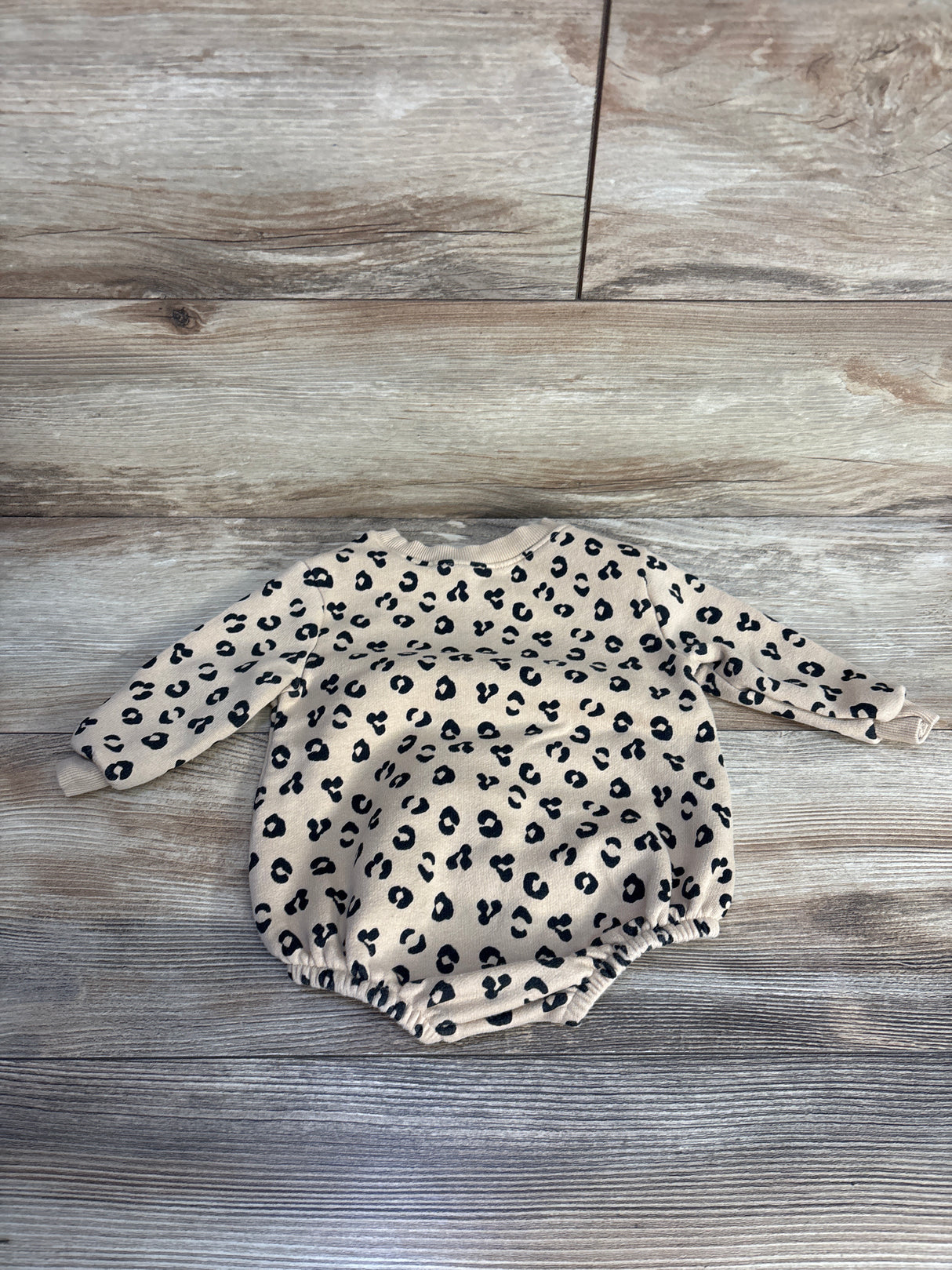 Old Navy Leopard Print Sweater Romper Tan sz 6-12m