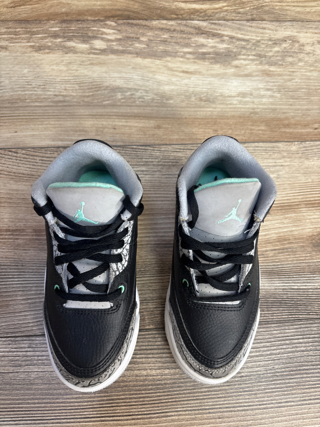 Air Jordan 3 Retro PS 'Green Glow' Sneakers, Black sz 11c