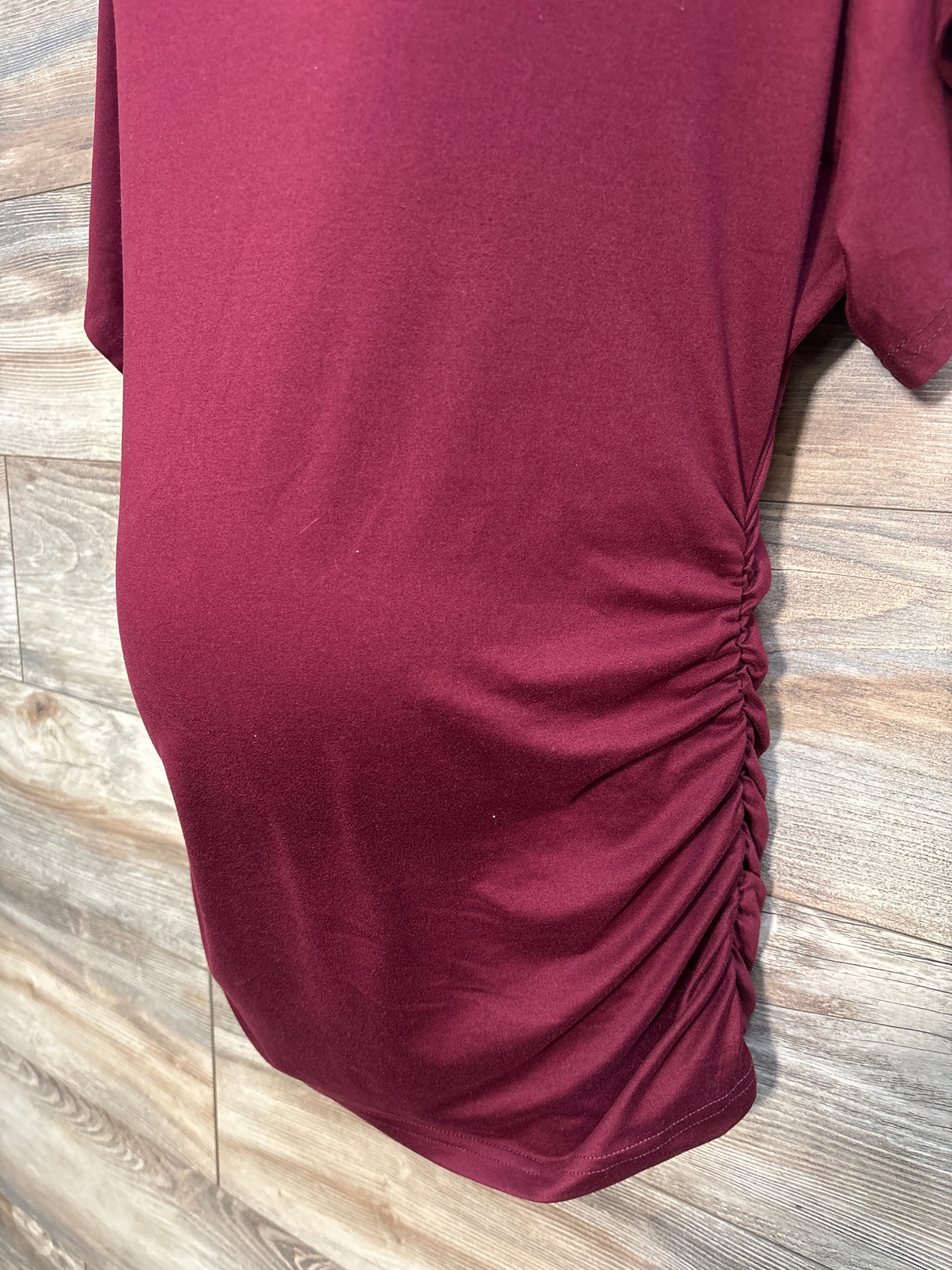 Ekouaer Ruched Short Sleeve Shirt Red sz Medium