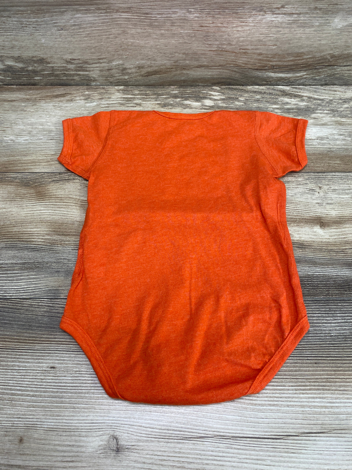 Rabbit Skins Ain't No Thing But a Chicken Wing Bodysuit Orange sz 24m