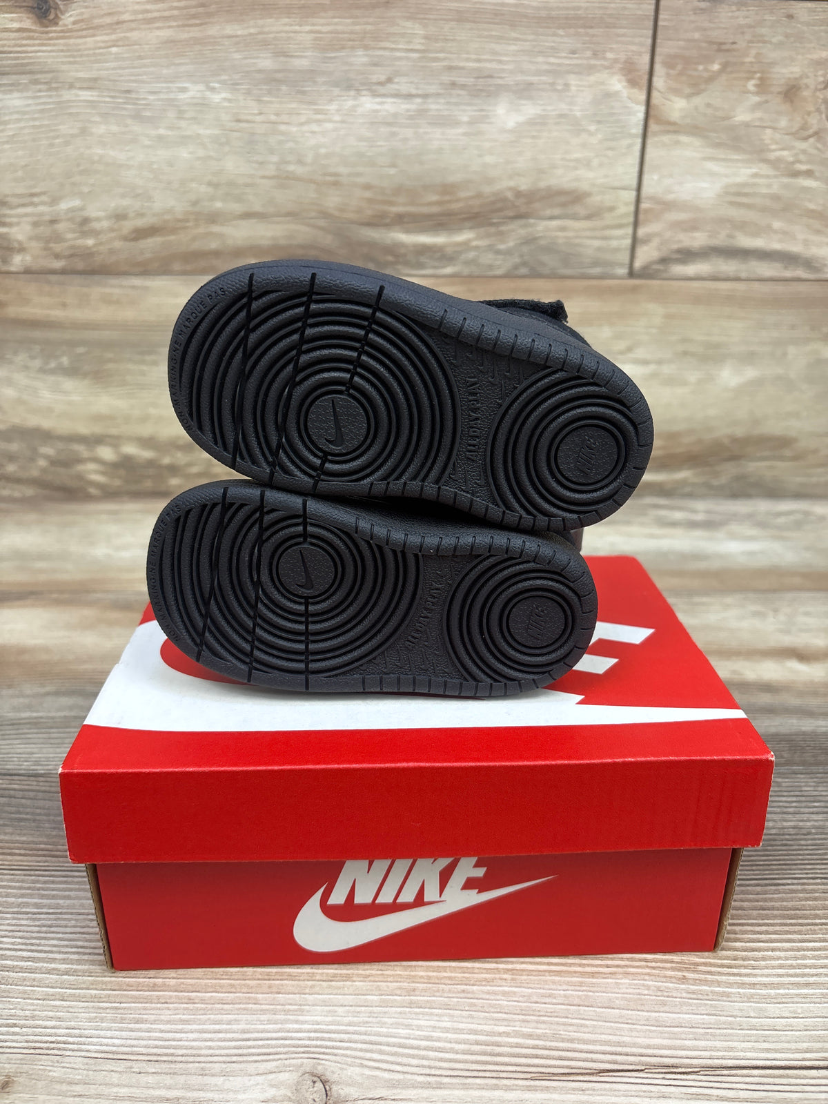 Nike Court Borough Mid 2 'Black' Boots sz 6c