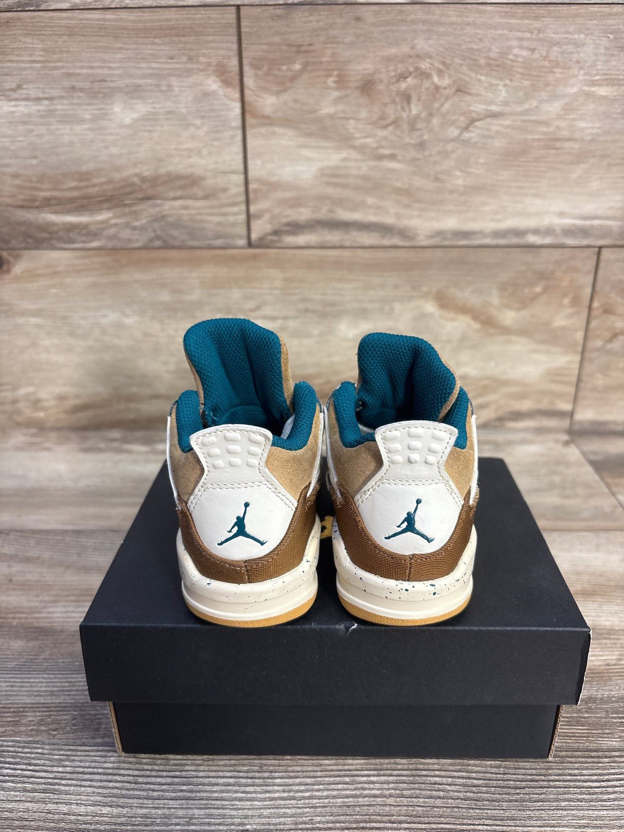 Air Jordan 4 Retro TD 'Cacao Wow' Sneakers sz 9c