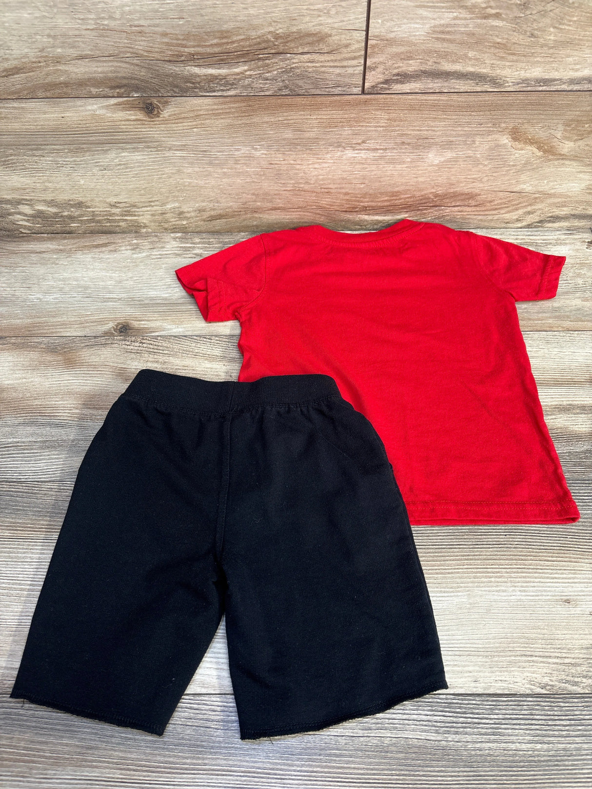 Calvin Klein 2pc Logo Shirt & Shorts Red sz 4T - Me n Mommy To Be