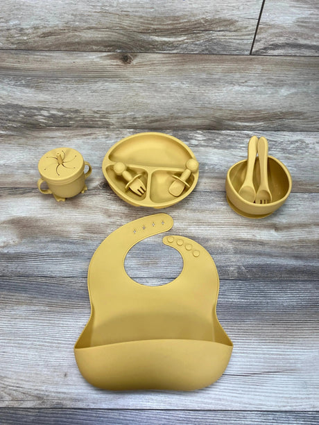 NEW 10Pc Silicone Feeding Set in Yellow - Me n Mommy To Be