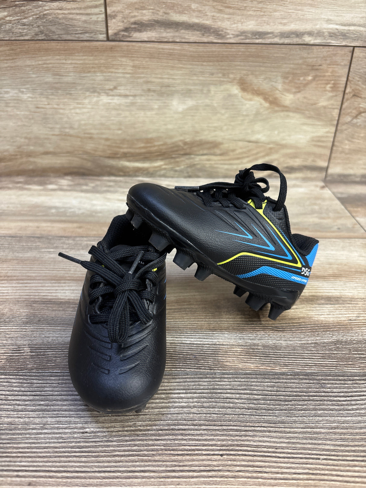 DSG Speed Viper 2.0 Soccer Cleats sz 7c