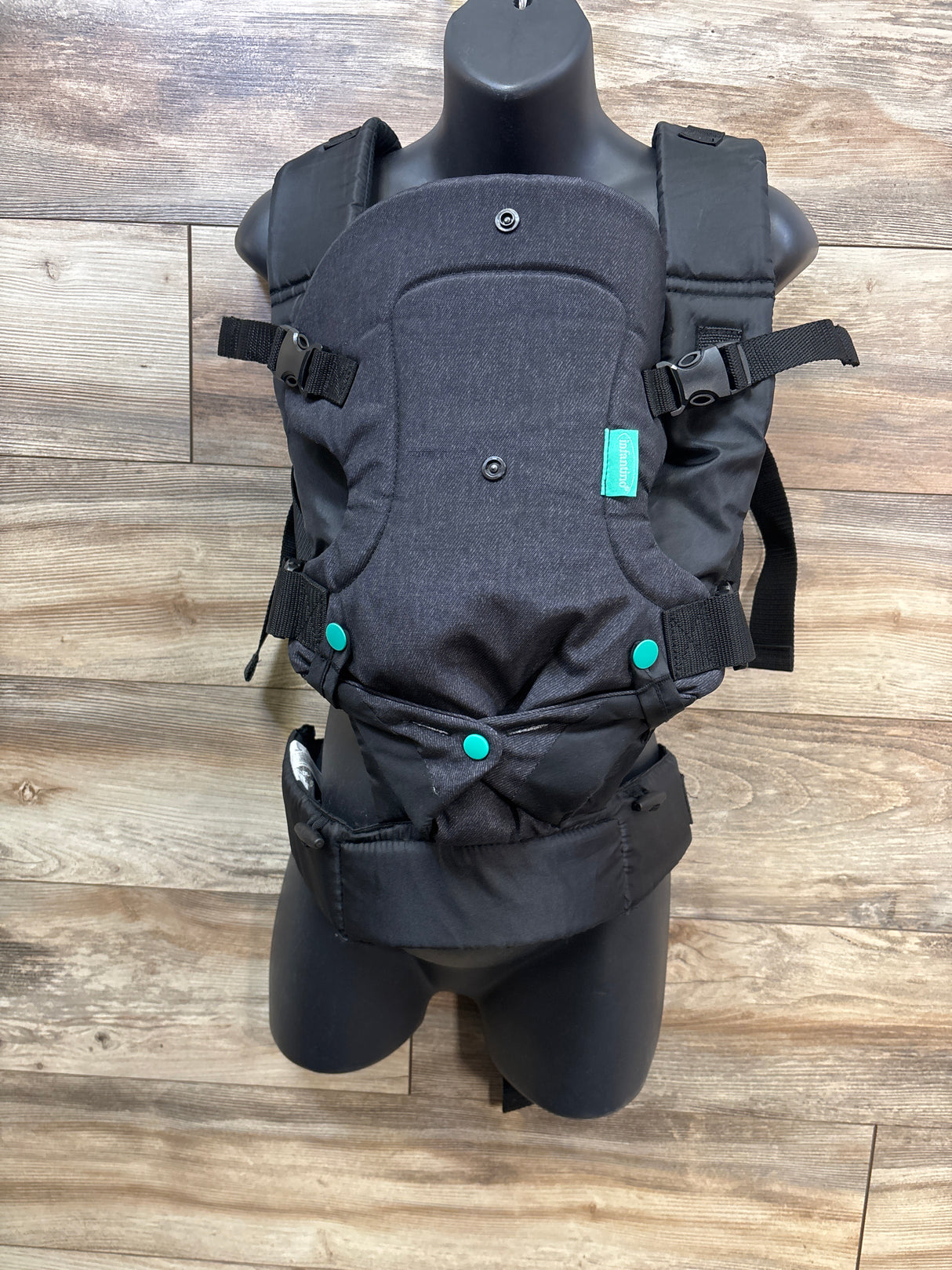 Infantino Flip 4-In-1 Convertible Baby Carrier 8-32lbs