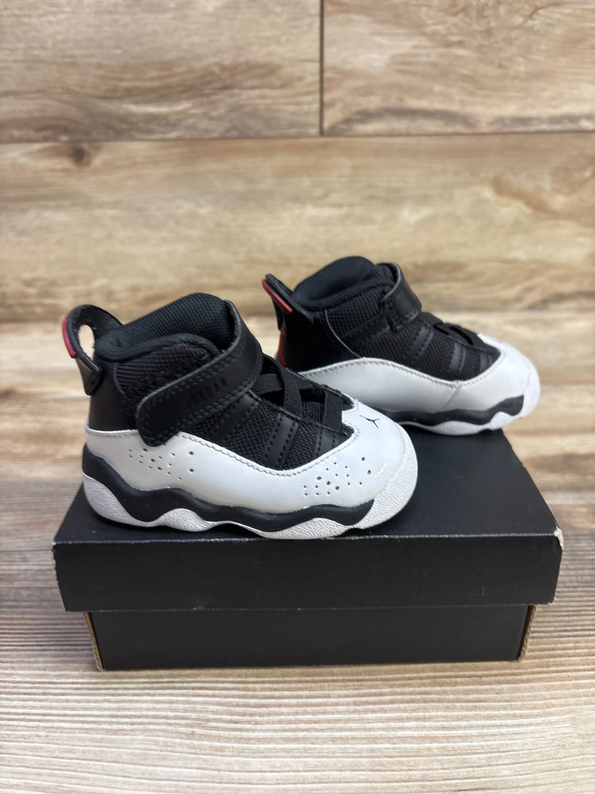 Air Jordan 6 Rings TD 'Black White Red' Sneakers sz 4c