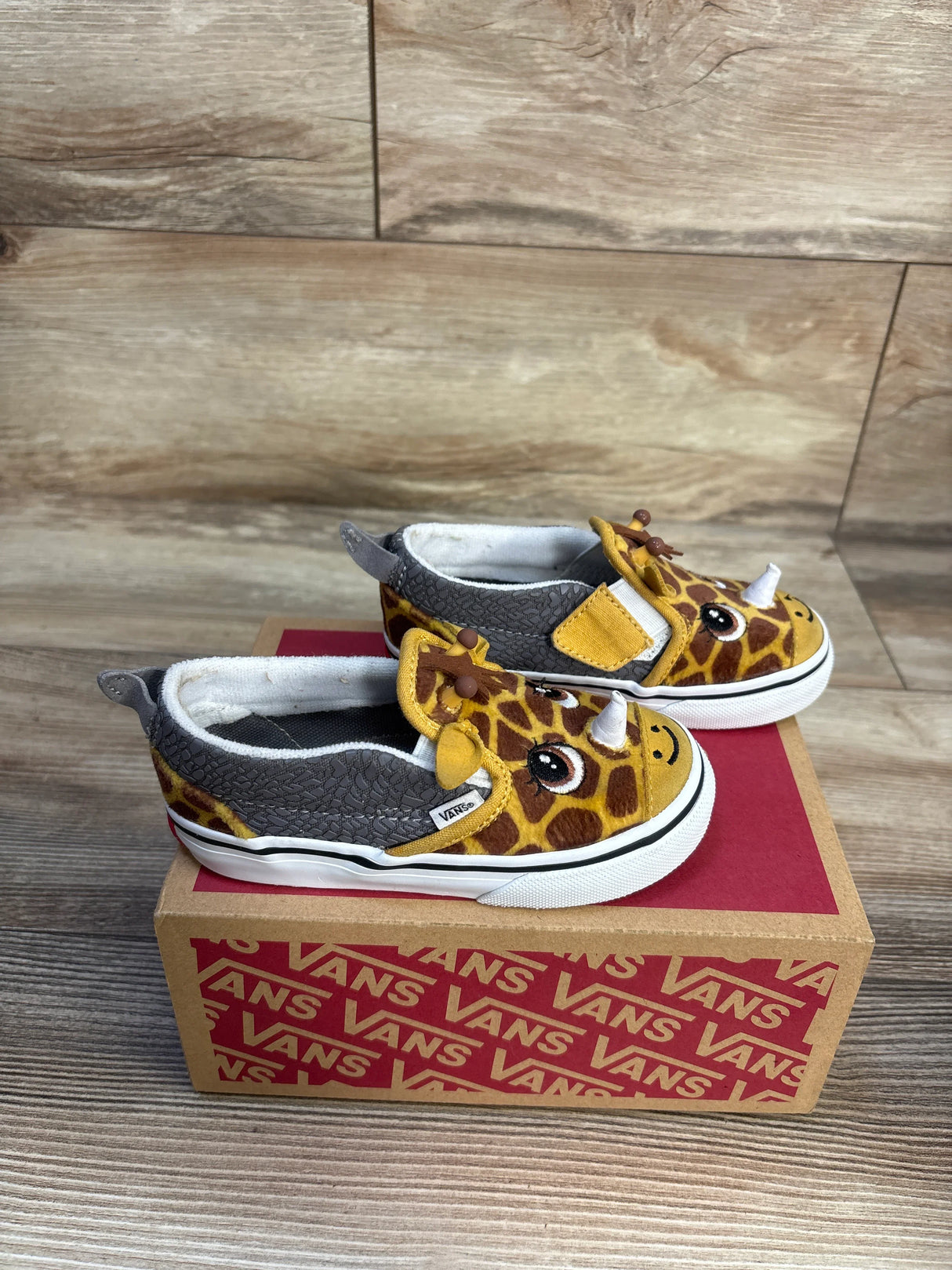 Vans Slip-On V Toddler 'Rinoceraffe' Sneakers sz 8c