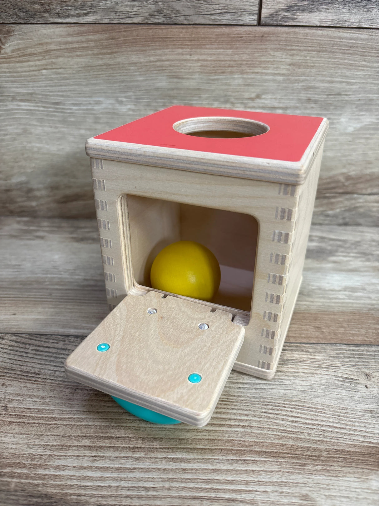 Lovevery Hide & Find Drop Box