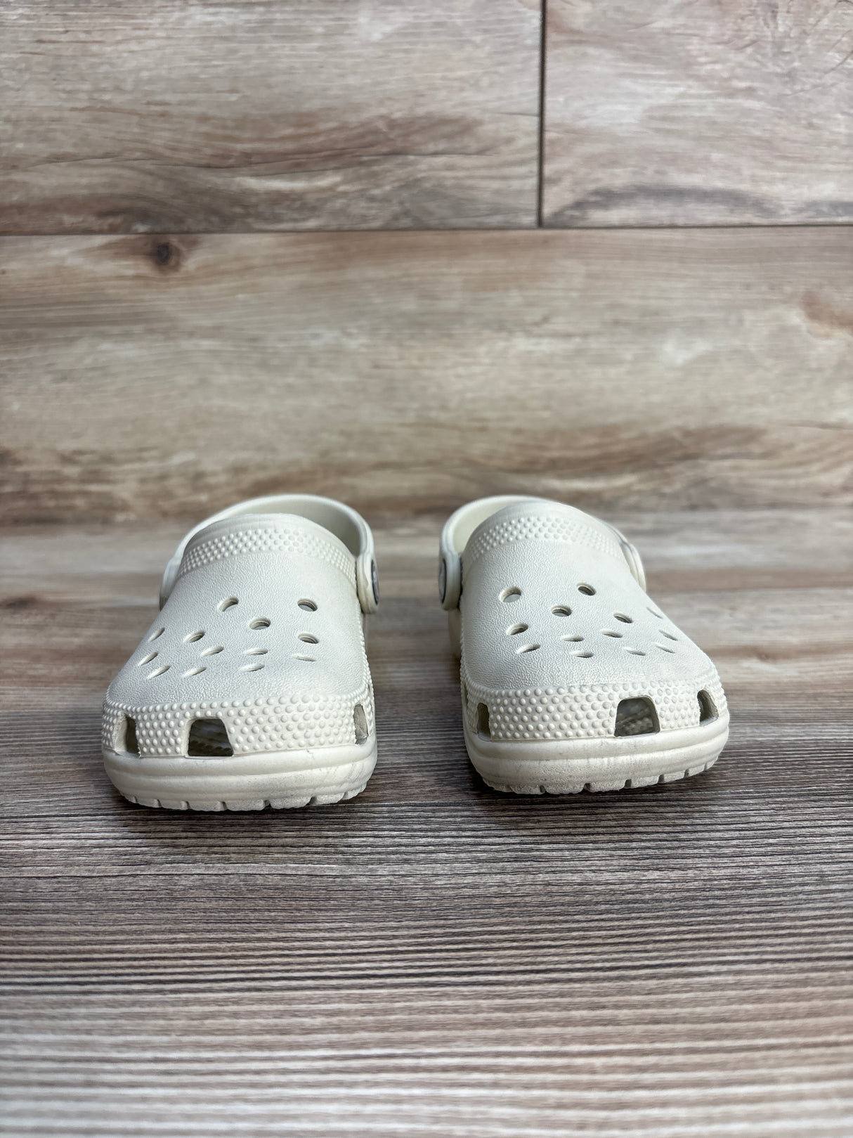 Crocs Classic Clogs Beige sz 9c