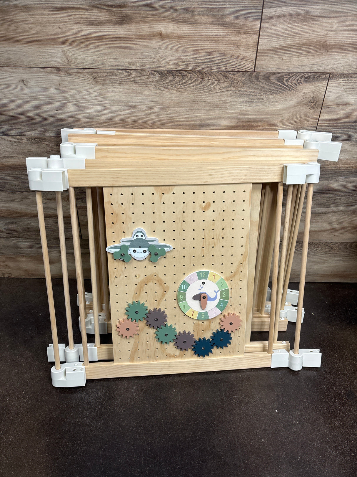 YZNVCG Adjustable Multi-Shape Wooden Play Yard