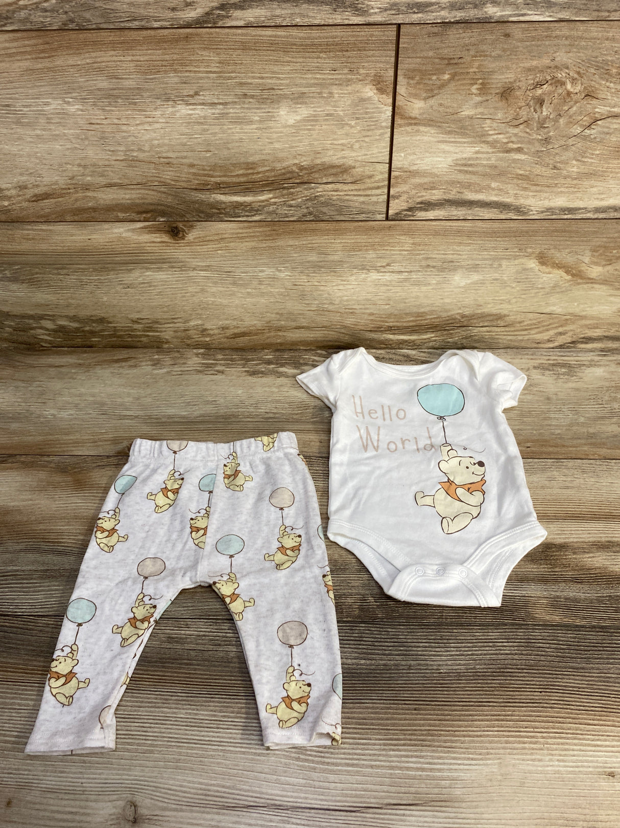 Disney Baby 2pc Winnie The Pooh Bodysuit & Pants Set White sz 0-3m