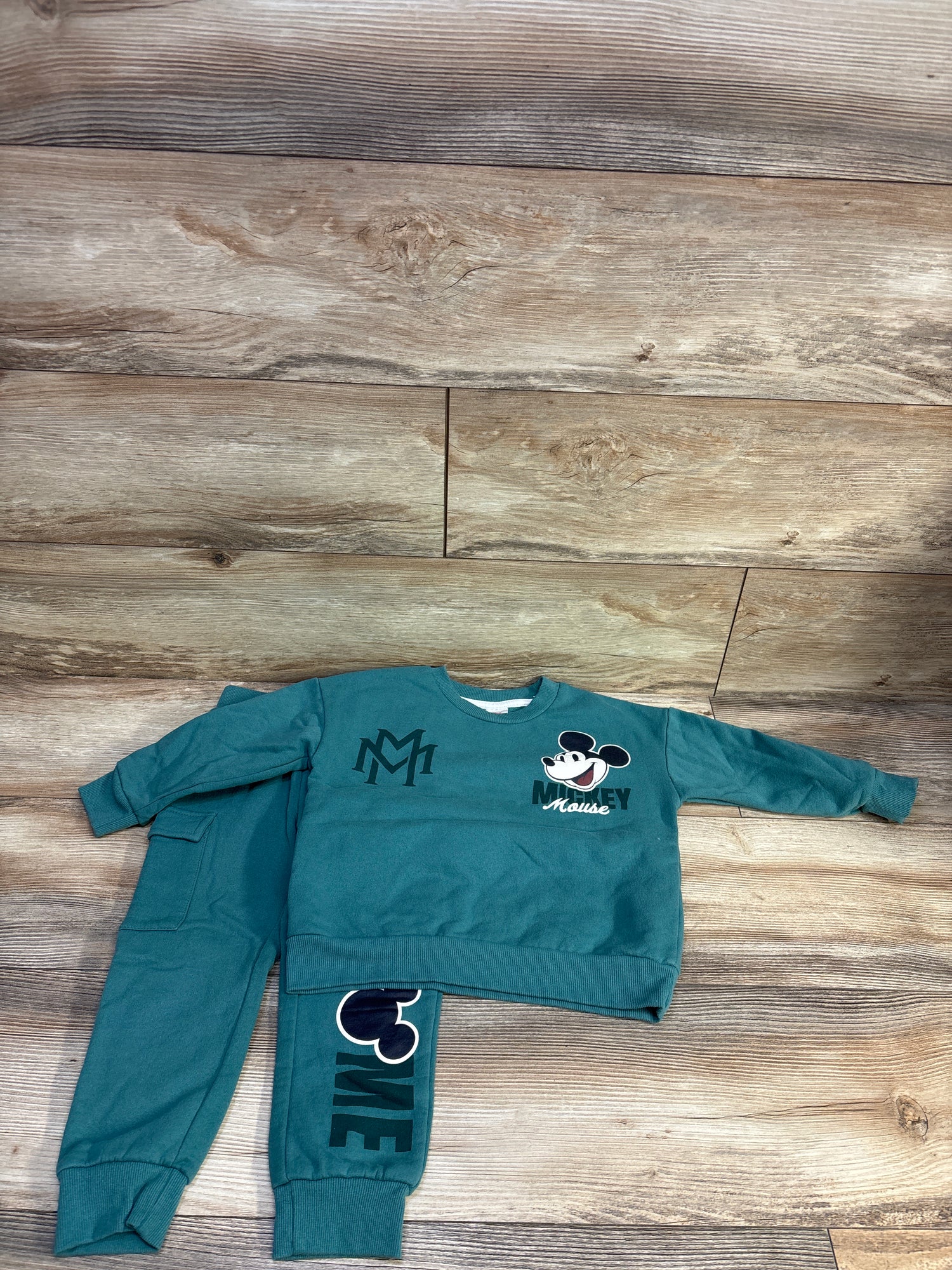 Disney Junior 2pc Mickey Mouse Sweatshirt & Pants Set Green sz 4T