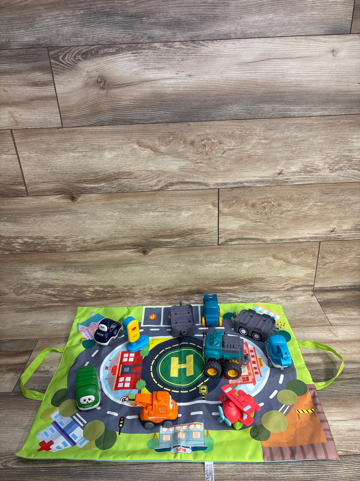 Take Along Town Playmat w/ 6 Vehicles & Trailer Truck