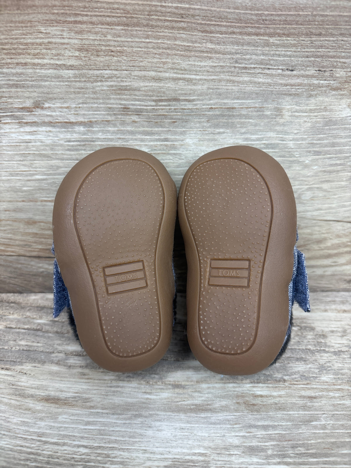 Toms Tiny House Slippers in Blue Chambray sz 2c
