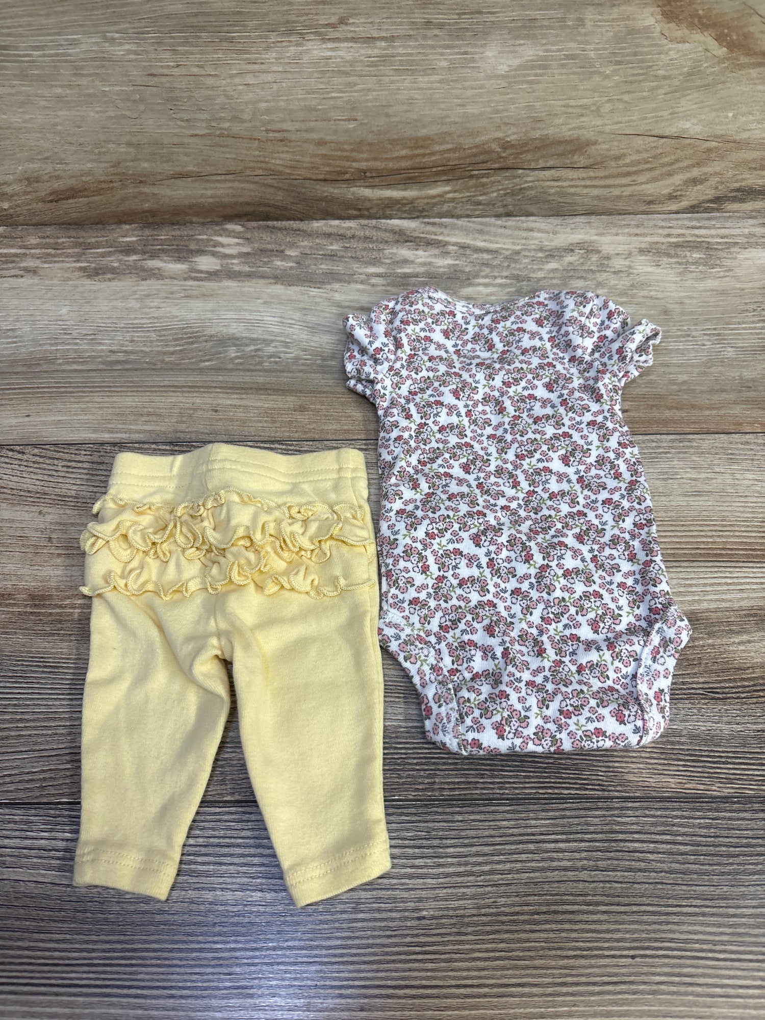 Child Of Mine 2pc Floral Bodysuit & Pants Set White sz Preemie