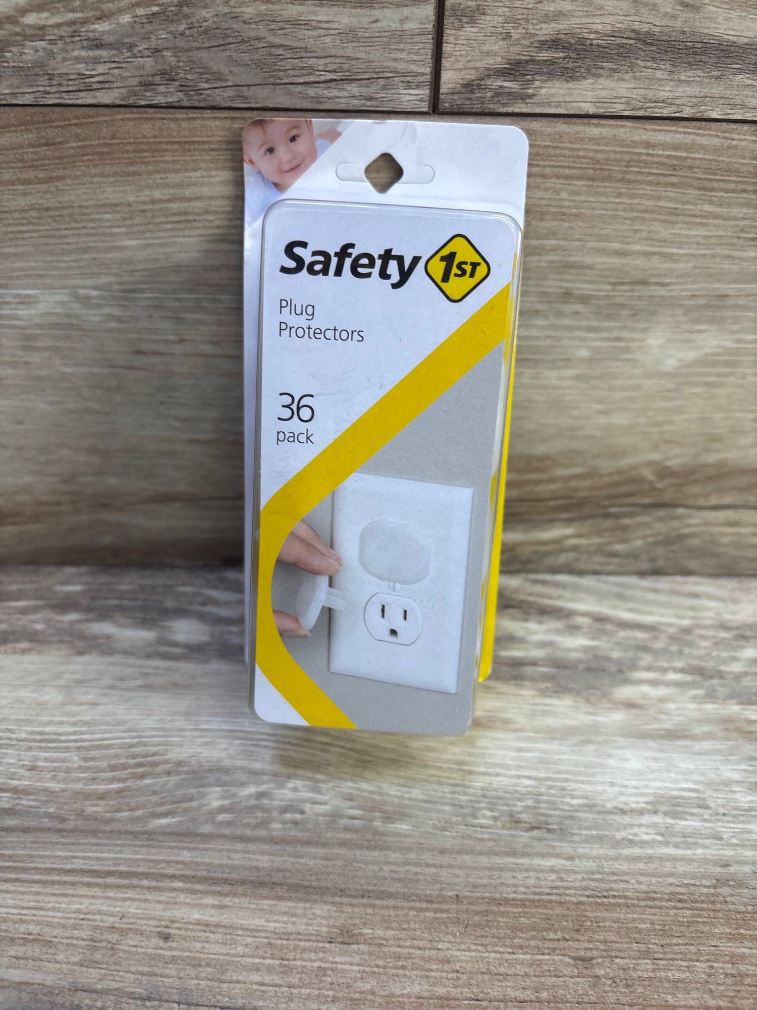 NEW Safety 1st 36pk Plug Protectors
