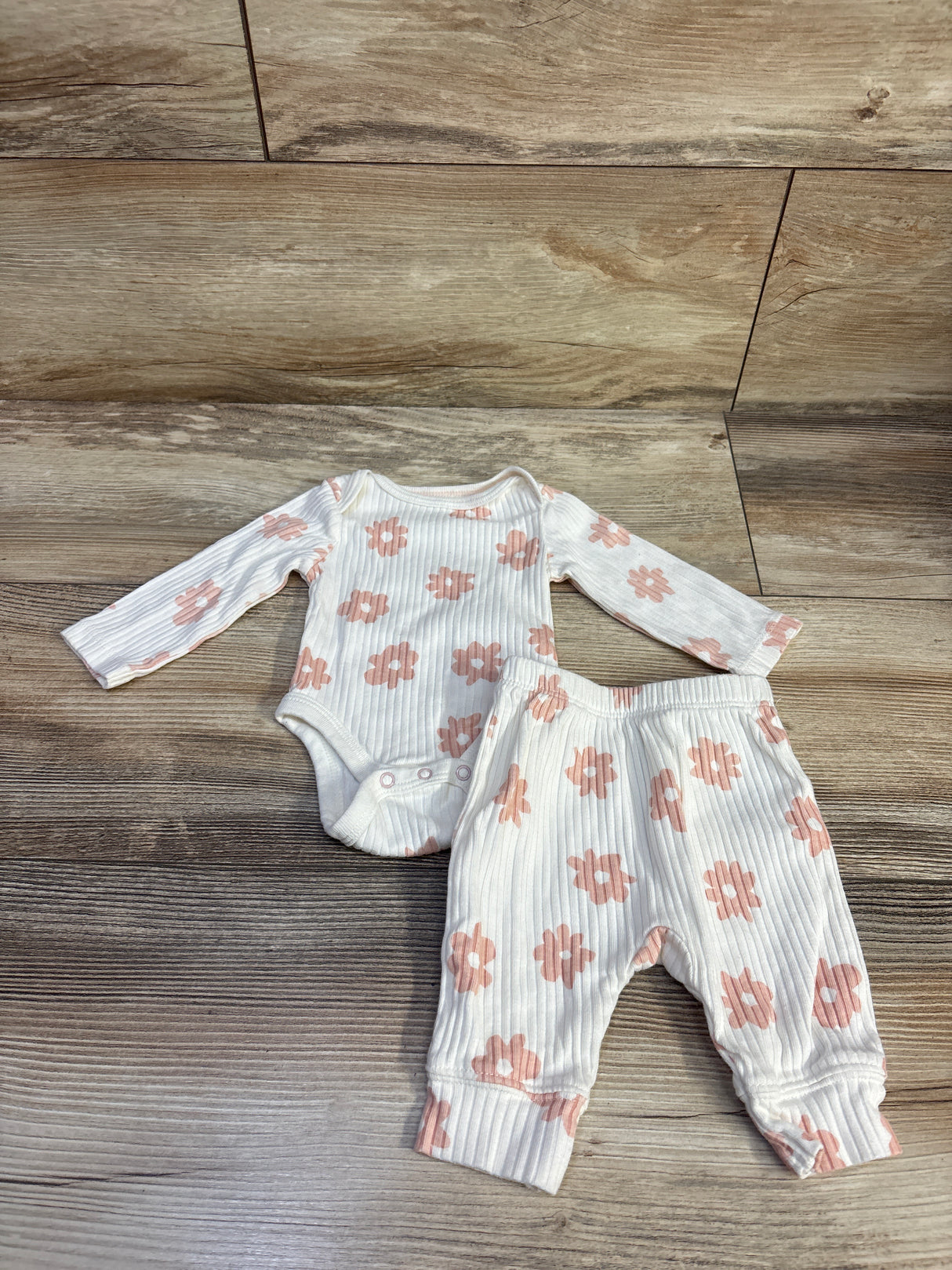 Cloud Island Ribbed 2pc Bodysuit & Pants Ivory sz Newborn