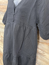 NWOT Gap Maternity Crinkle Gauze Tiered Dress in True Black sz Medium