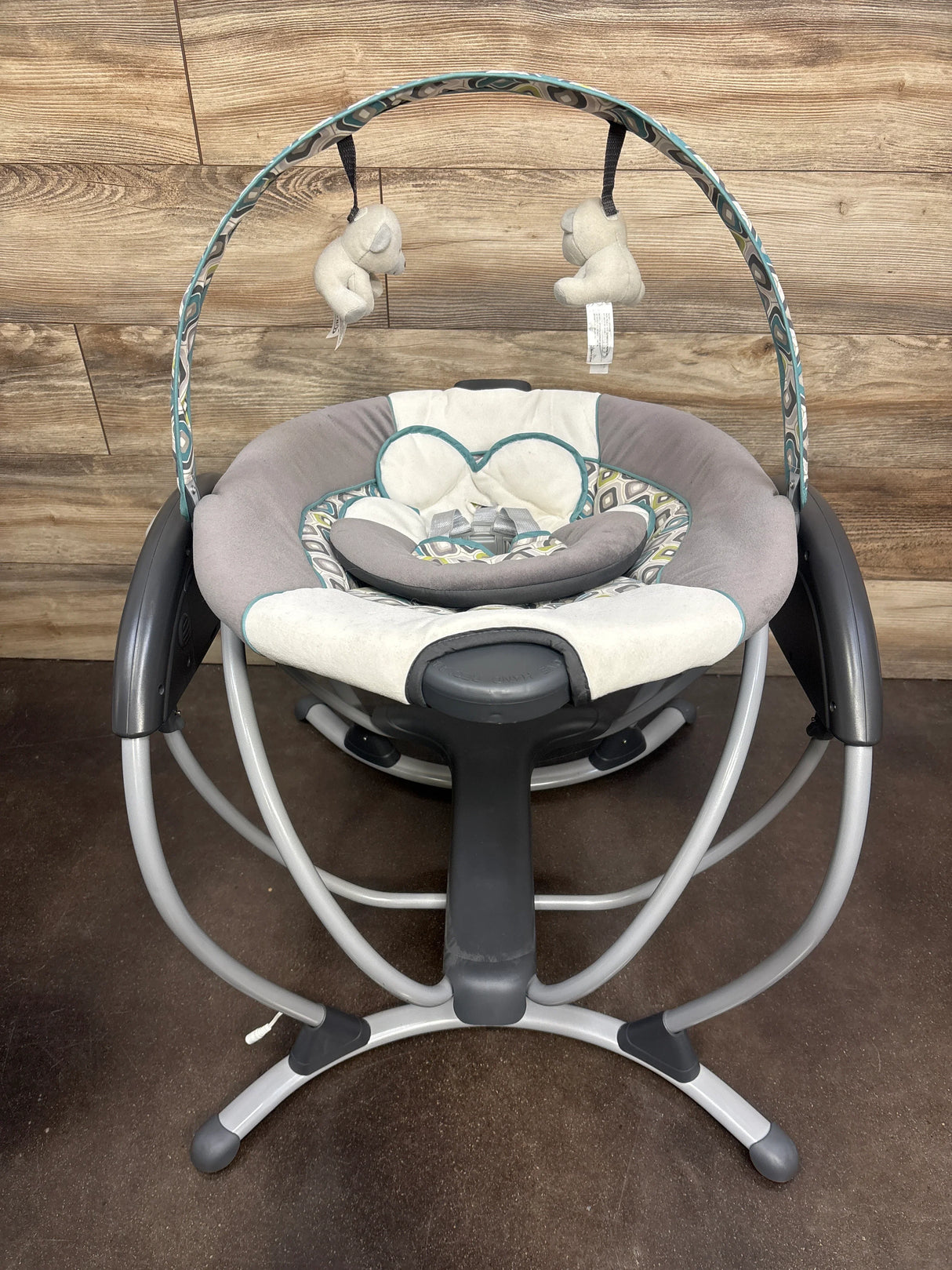 Graco Glider LX Gliding Swing in Affinia - Me n Mommy To Be