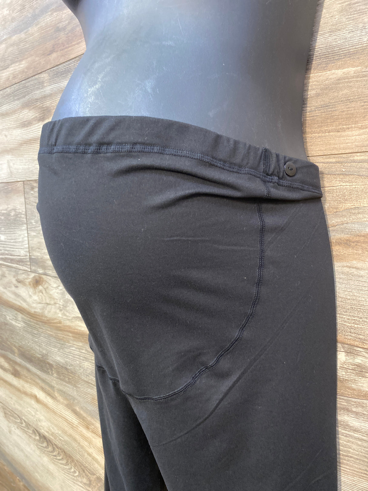 Buttergene Maternity Leggings Black sz Medium