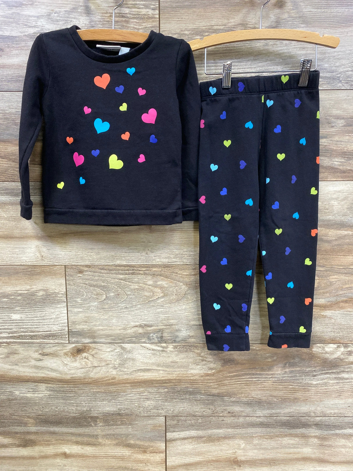 Children's Place Heart Print Pull Over Sweater & Pants Set Black sz 4T