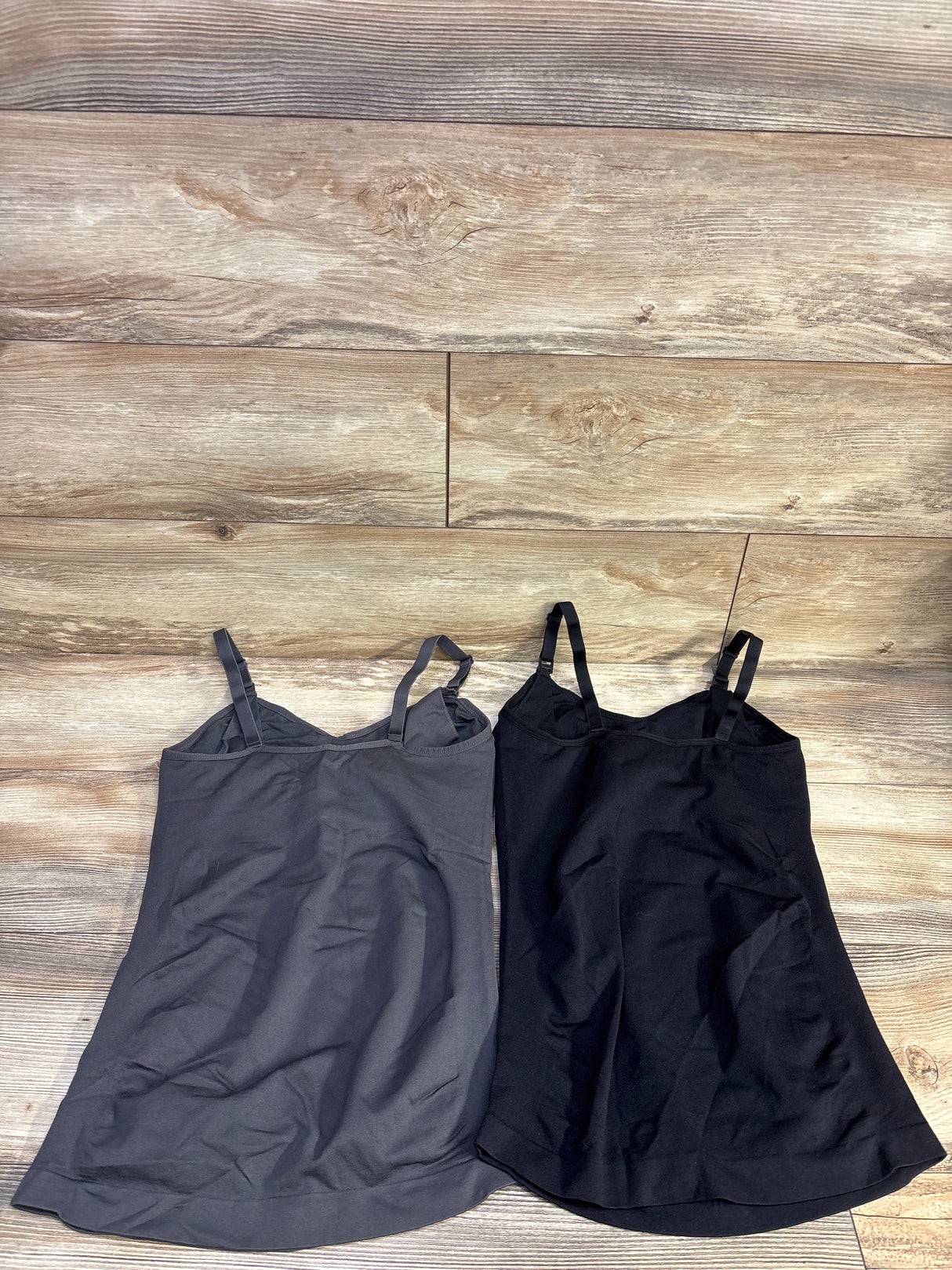 BHRIWRPY 2pk Nursing Tank Tops Grey/Black sz Medium