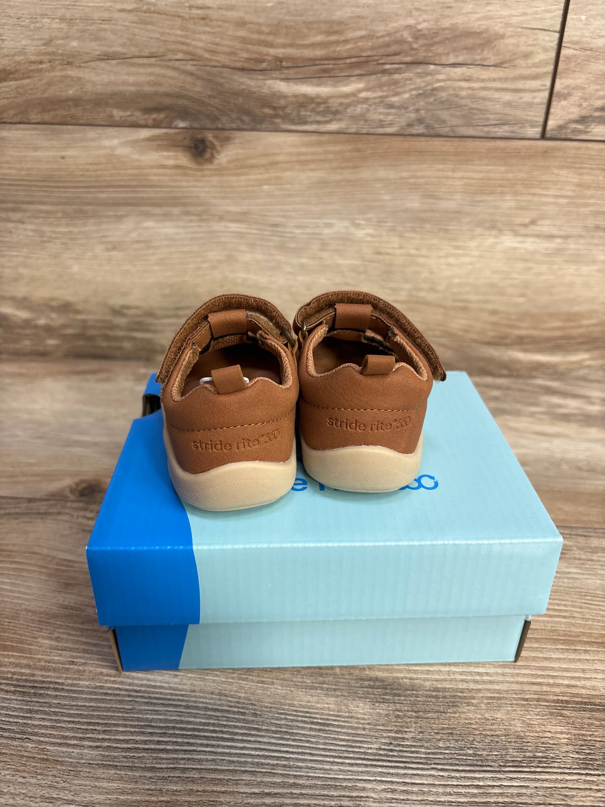 NEW Stride Rite Cheyenne Sneakers Tan sz 3c