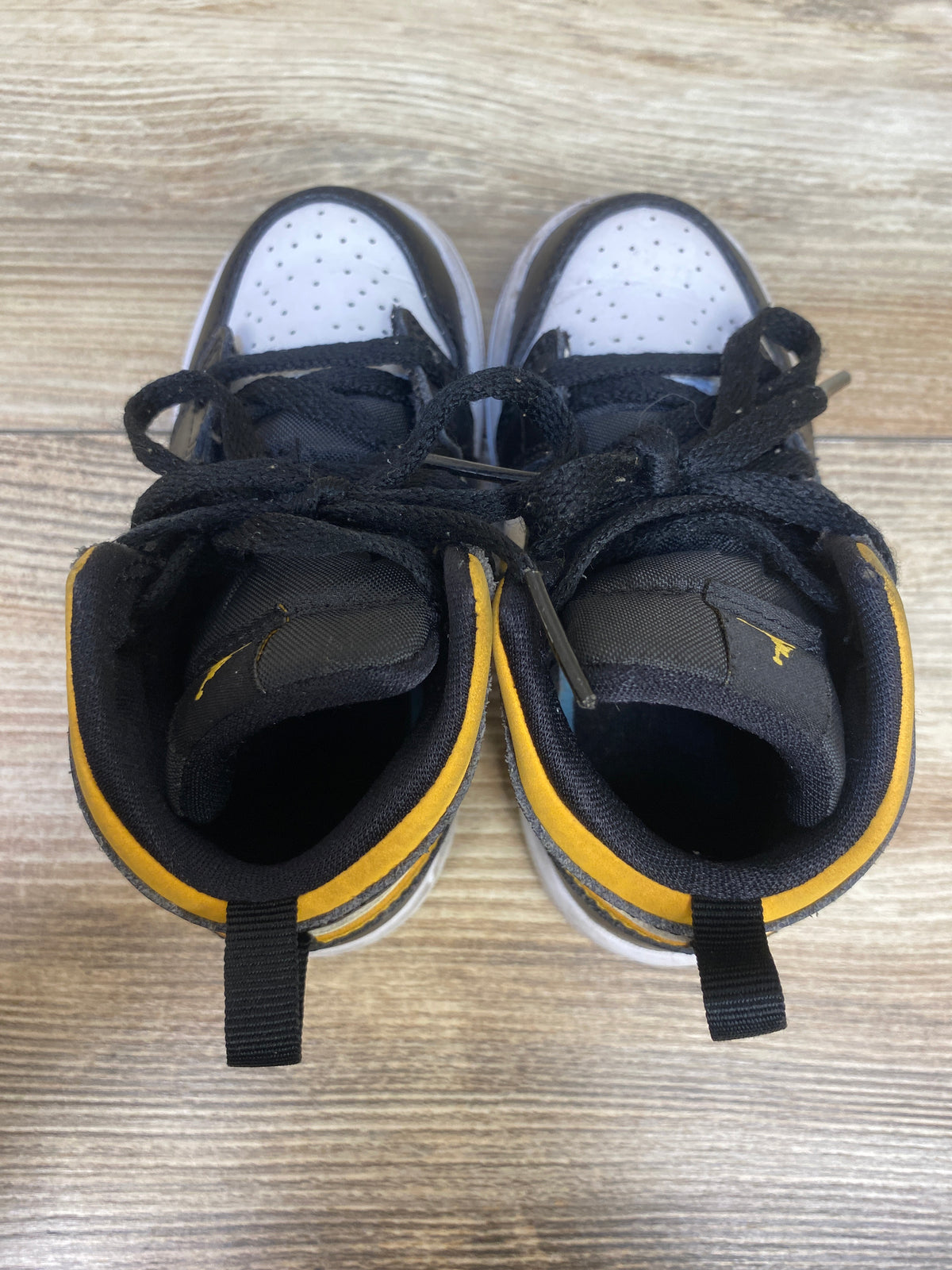 Air Jordan 1 Mid TD 'Black University Gold' Sneakers sz 7c
