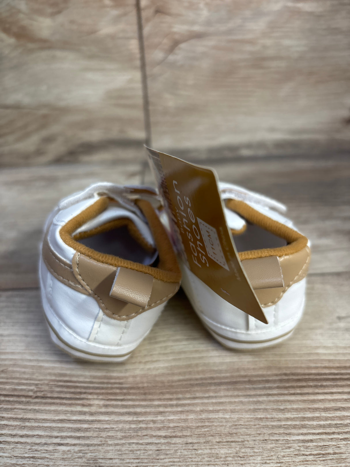 NEW Baby Fashion Shoes Soft Sole Sneakers White sz 1/2c
