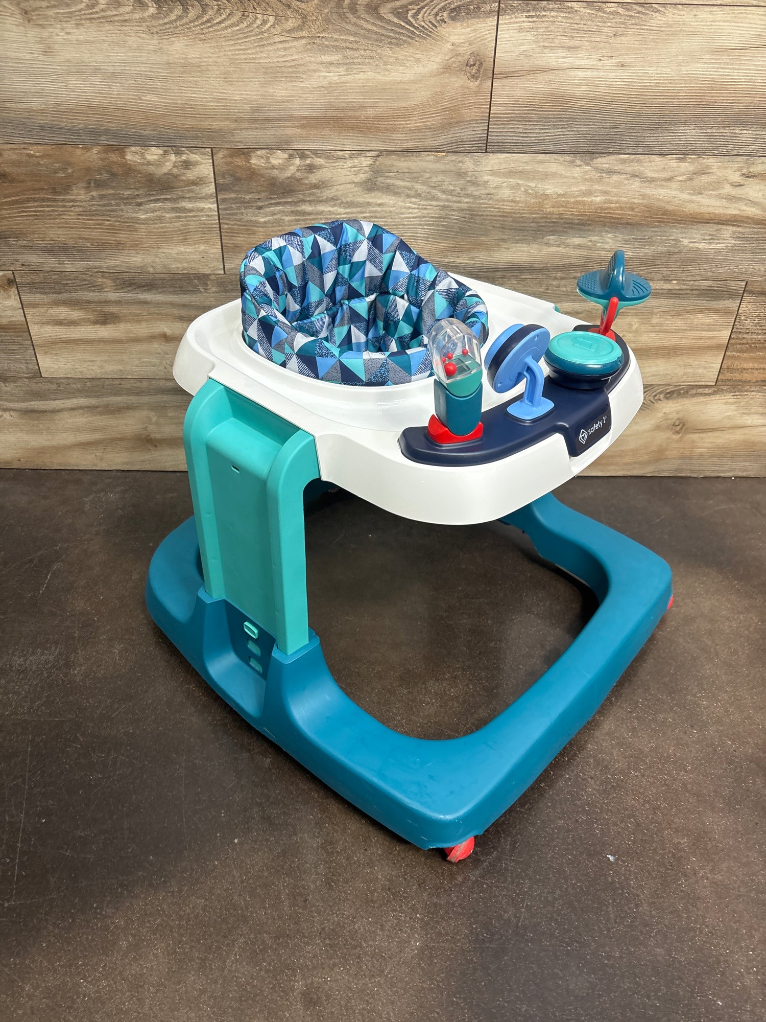Safety 1st Ready, Set, Walk DX Developmental Walker in Kinsale