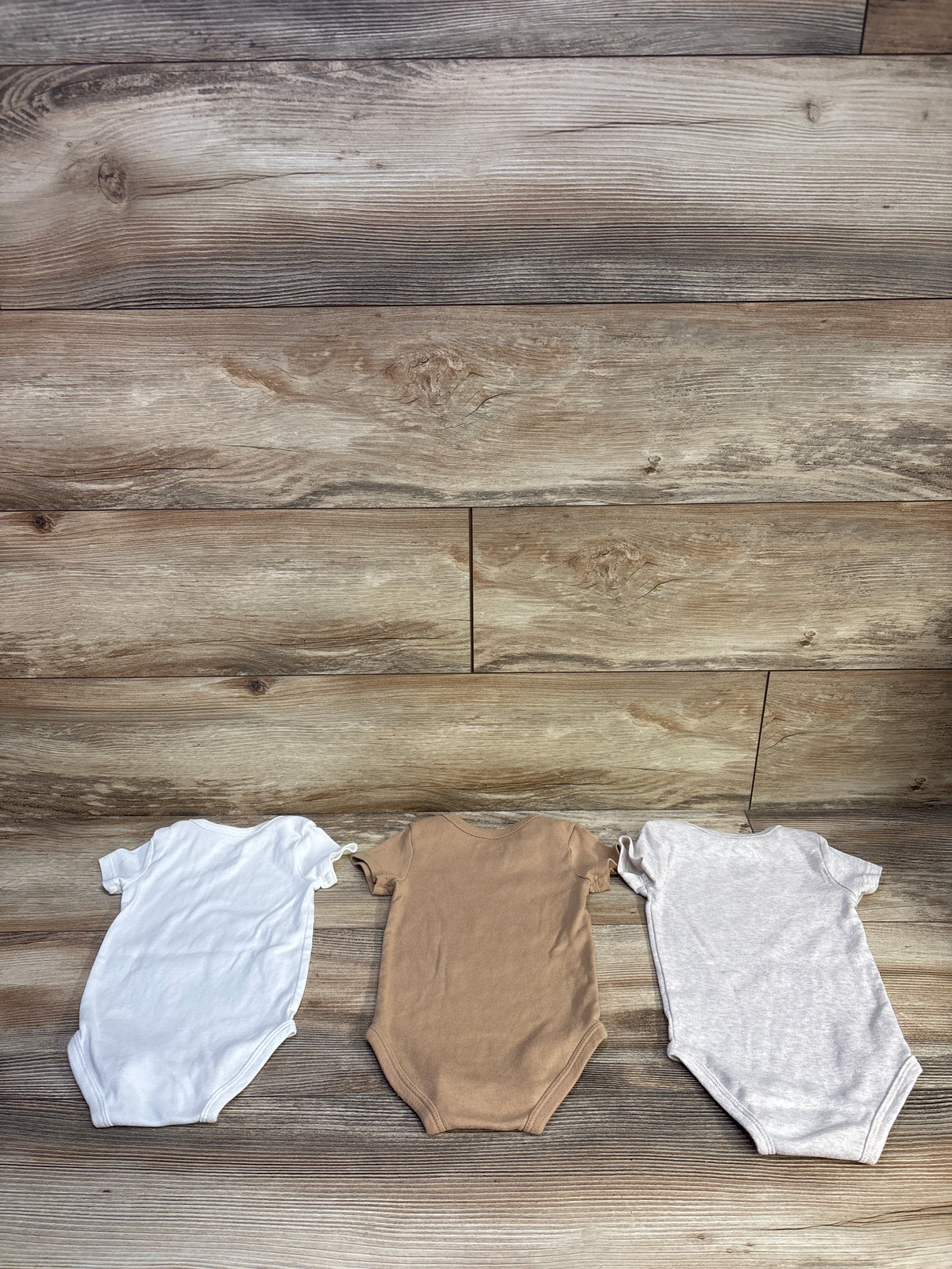 Nike 3pk Bodysuits Beige sz 9m
