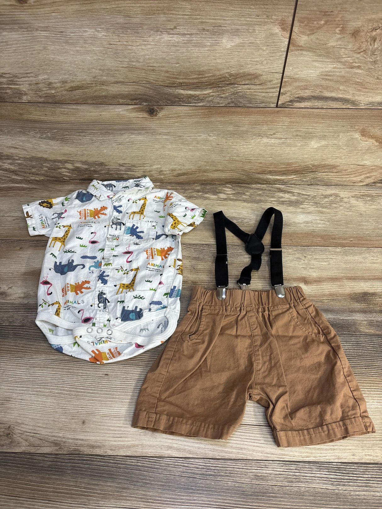 3pc Animal Print Bodysuit & Suspender Shorts White sz 12m