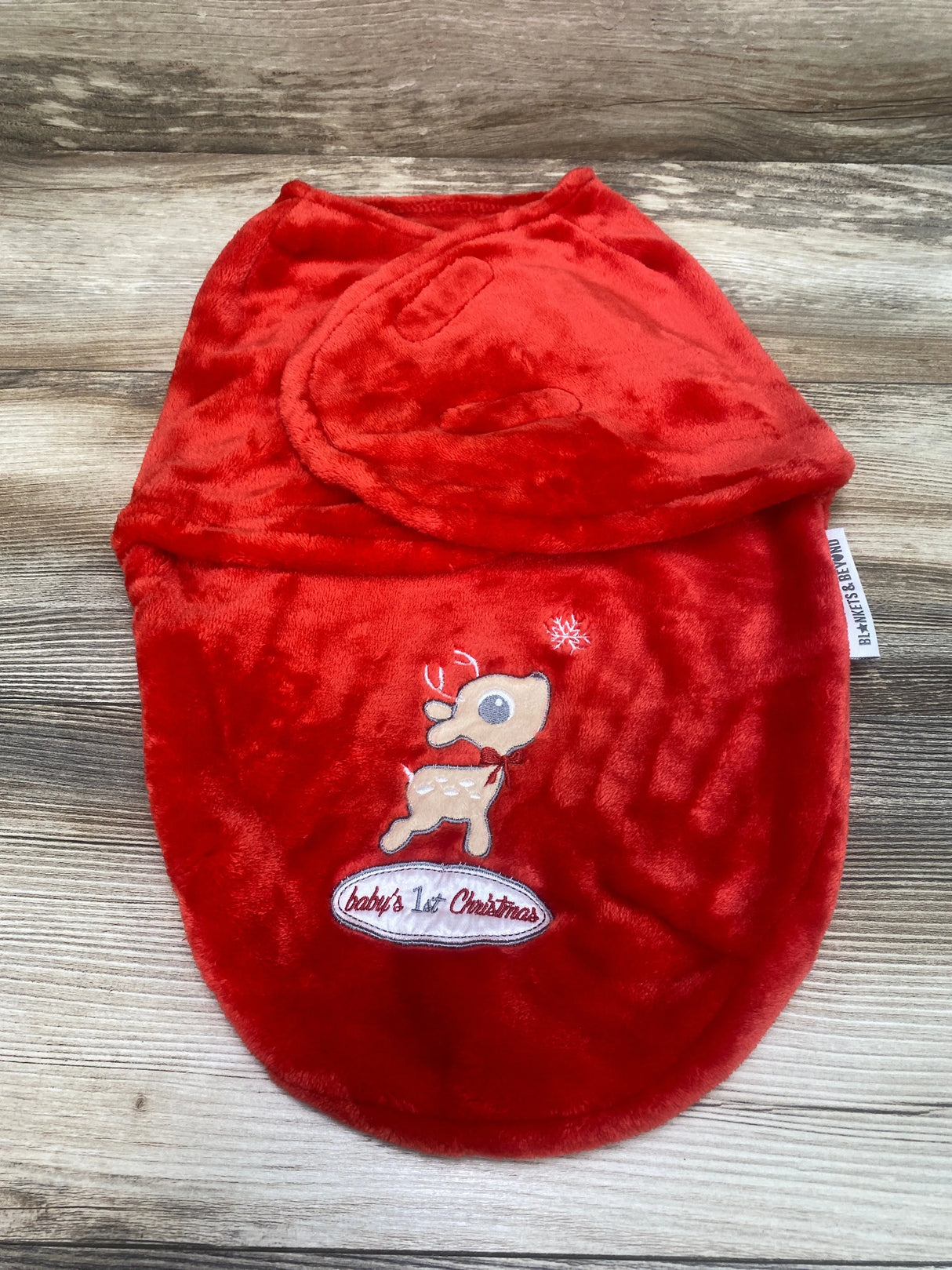 Blankets & Beyond Baby's 1st Christmas Swaddle Red sz 0-3m - Me n Mommy To Be