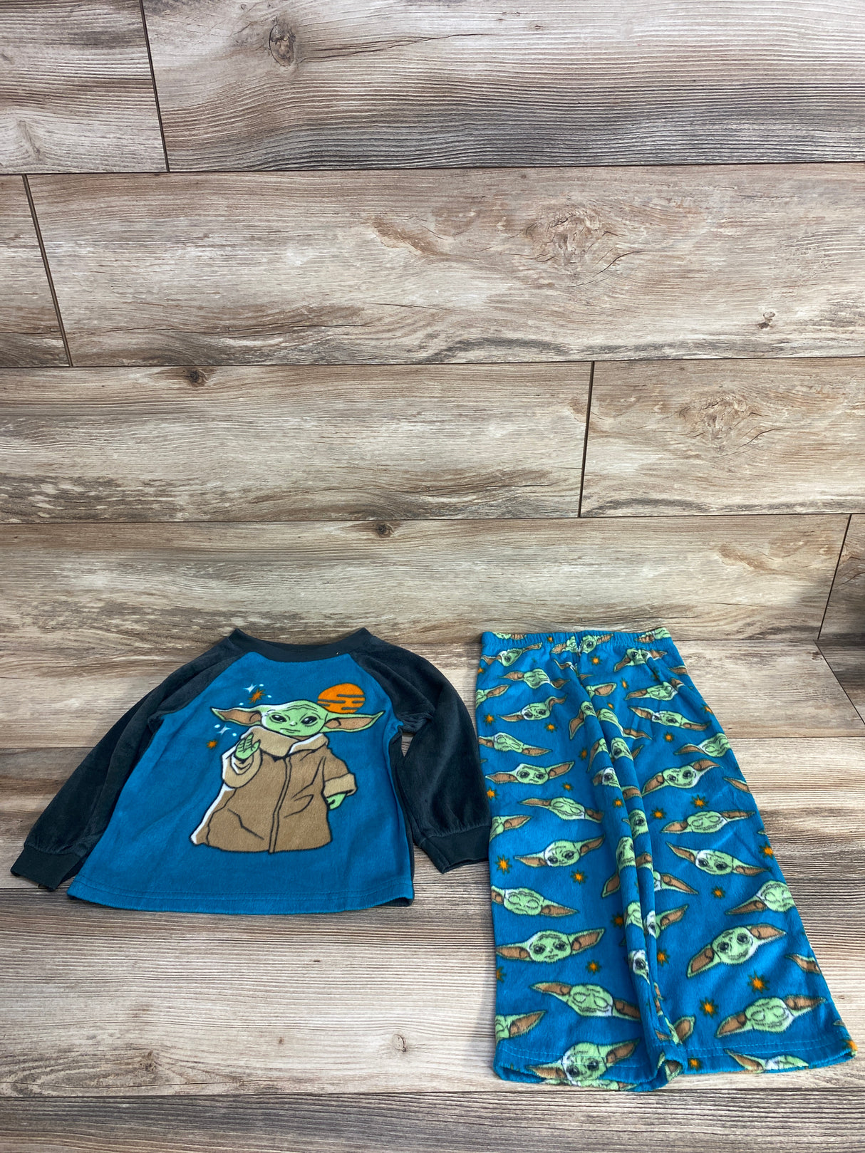 Star Wars 2pc Pajama Set Grey sz 4T