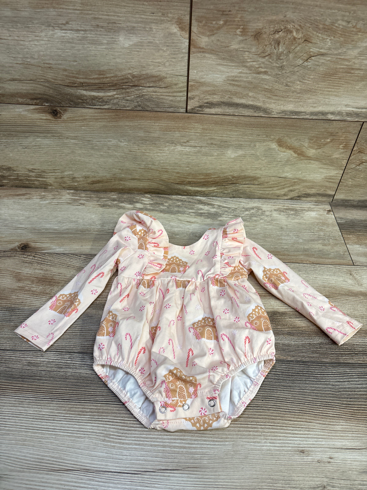 Ollie Jay Long Sleeve Gingerbread House Bubble Romper Cream sz 6-12m