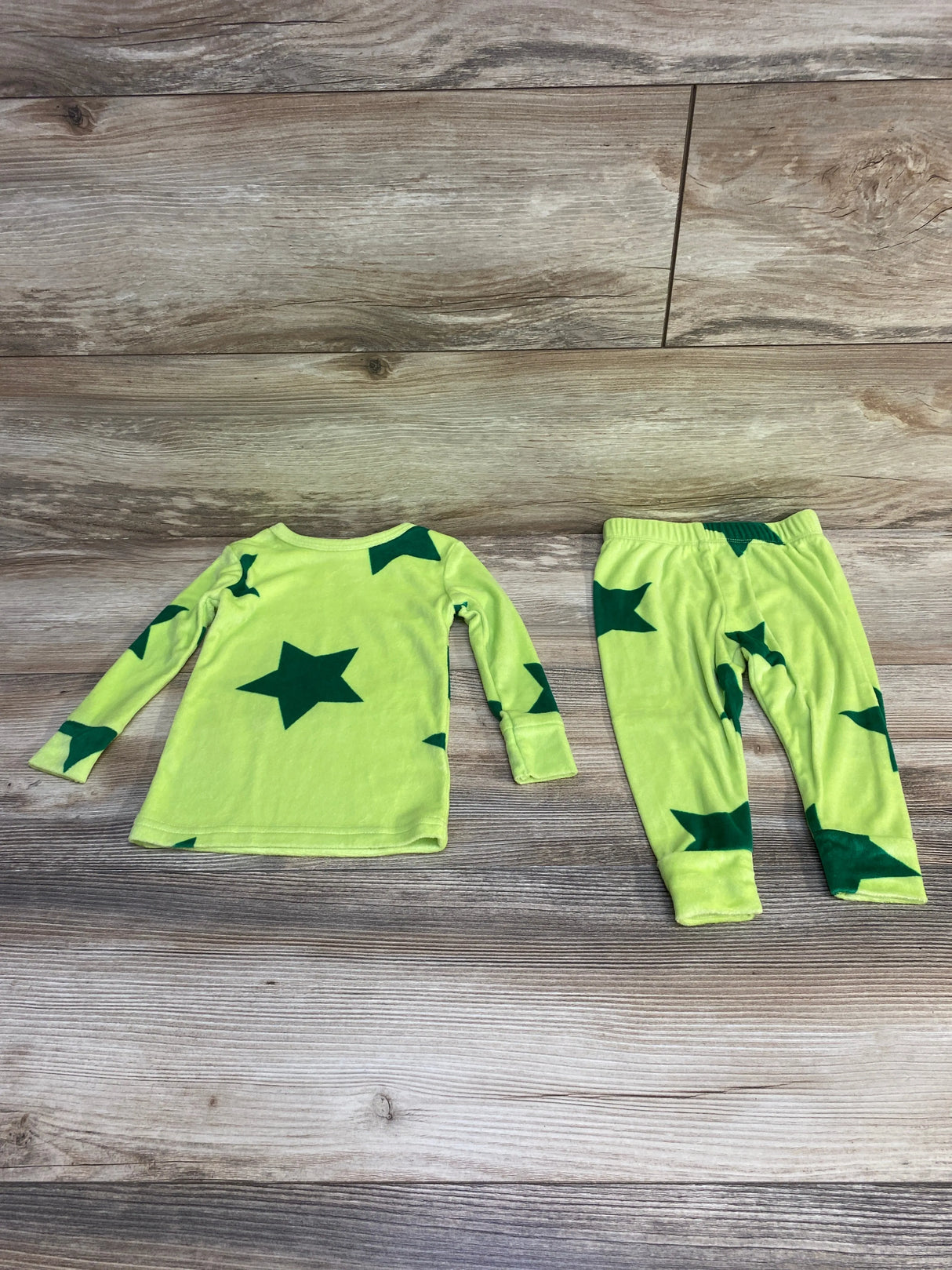 Cat & Jack 2pc Star Print Pajama Set Green sz 18m