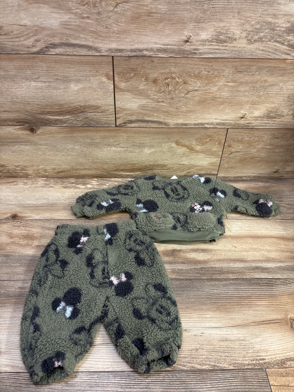 Disney Baby Minnie Mouse 2pc Sherpa Sweatshirt & Joggers Set Green sz 3/6m